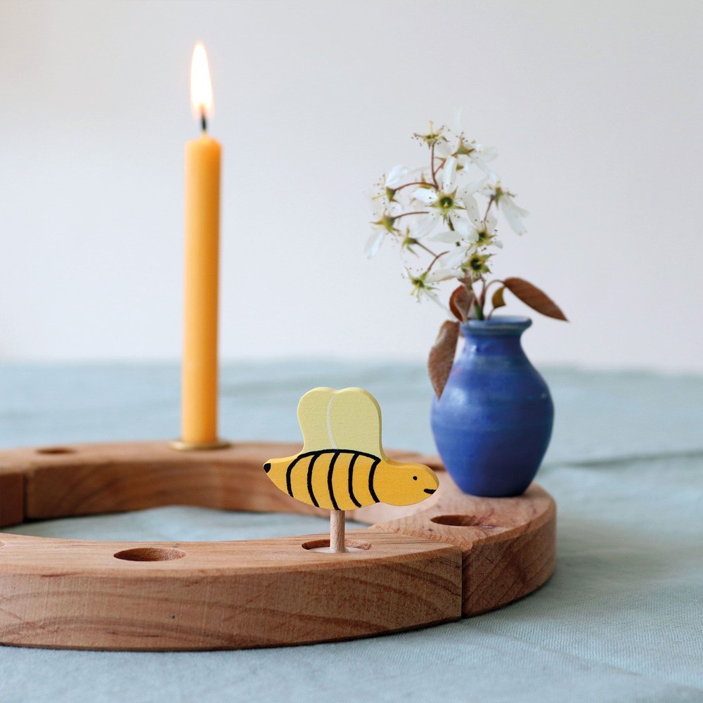 03440 Biene V3 1920x1920.jpg