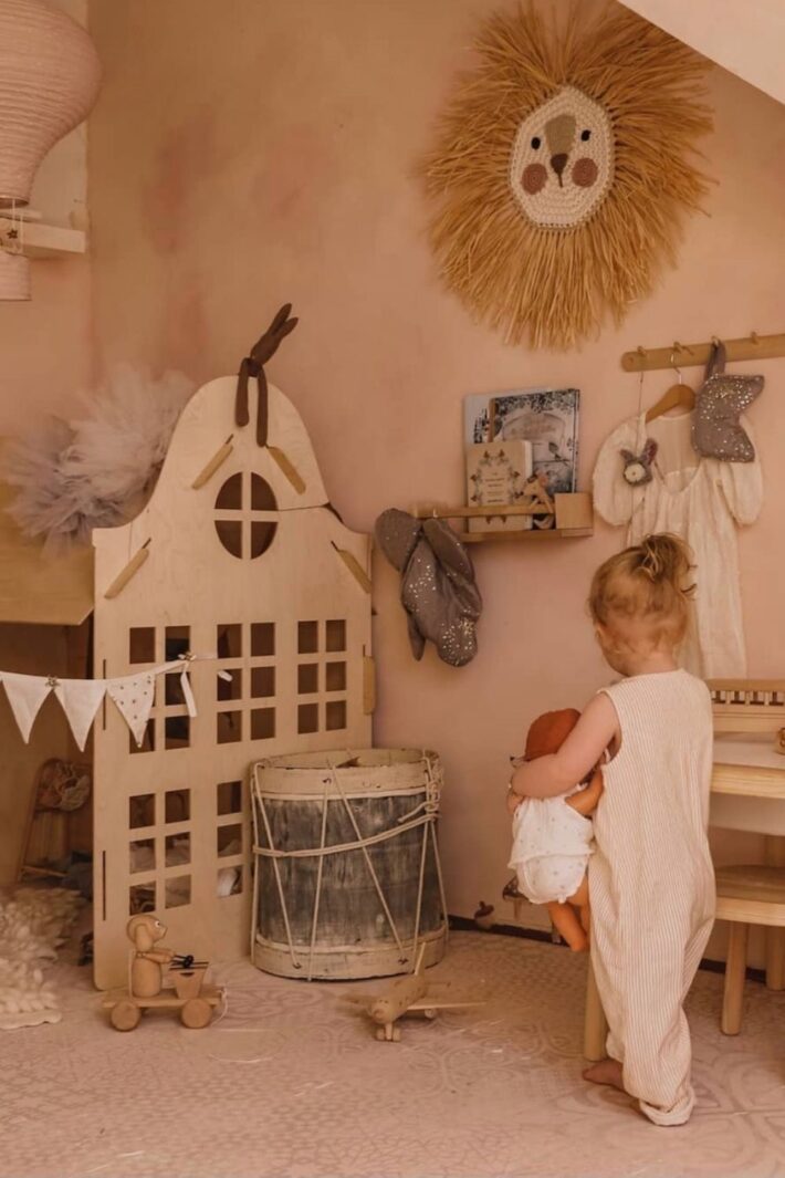 2.ilayela Ambient Small Lions.jpg 2.ilayela Ambient Small Lions.jpg