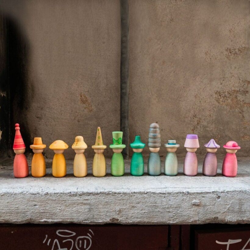 Art 23 245 Fancy Nins A7r07310 Joguines Grapat.jpg