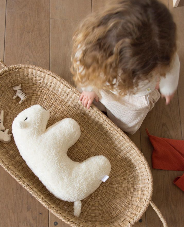 Nanami Travel Pillow 3 1 E1707046991243.png