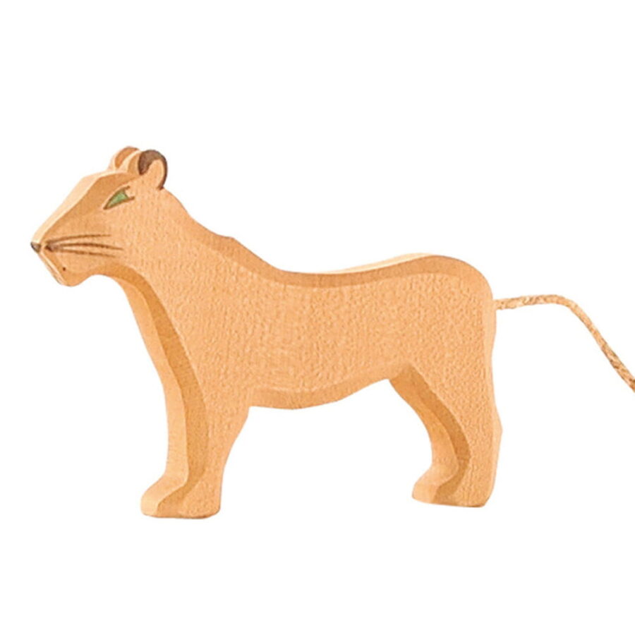 Ostheimer Wooden Lioness 1.jpg