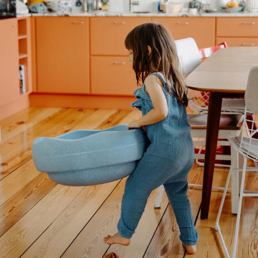 Stapelstein Original Grow Light Blue Tragen.jpg Stapelstein Original Grow Light Blue Tragen.jpg