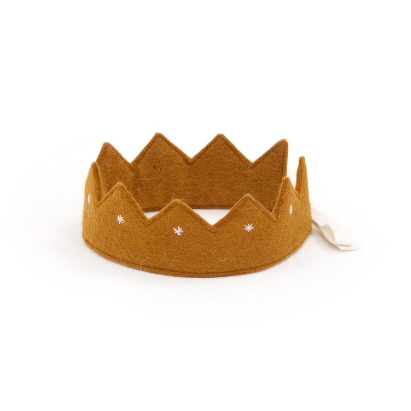 Couronne S Or Feutre.jpg Couronne S Or Feutre.jpg