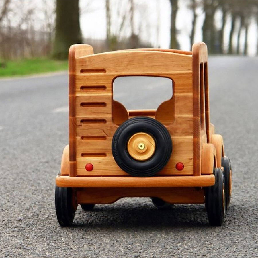 Samochod Terenowy 2 1 1.jpg Samochod Terenowy 2 1 1.jpg