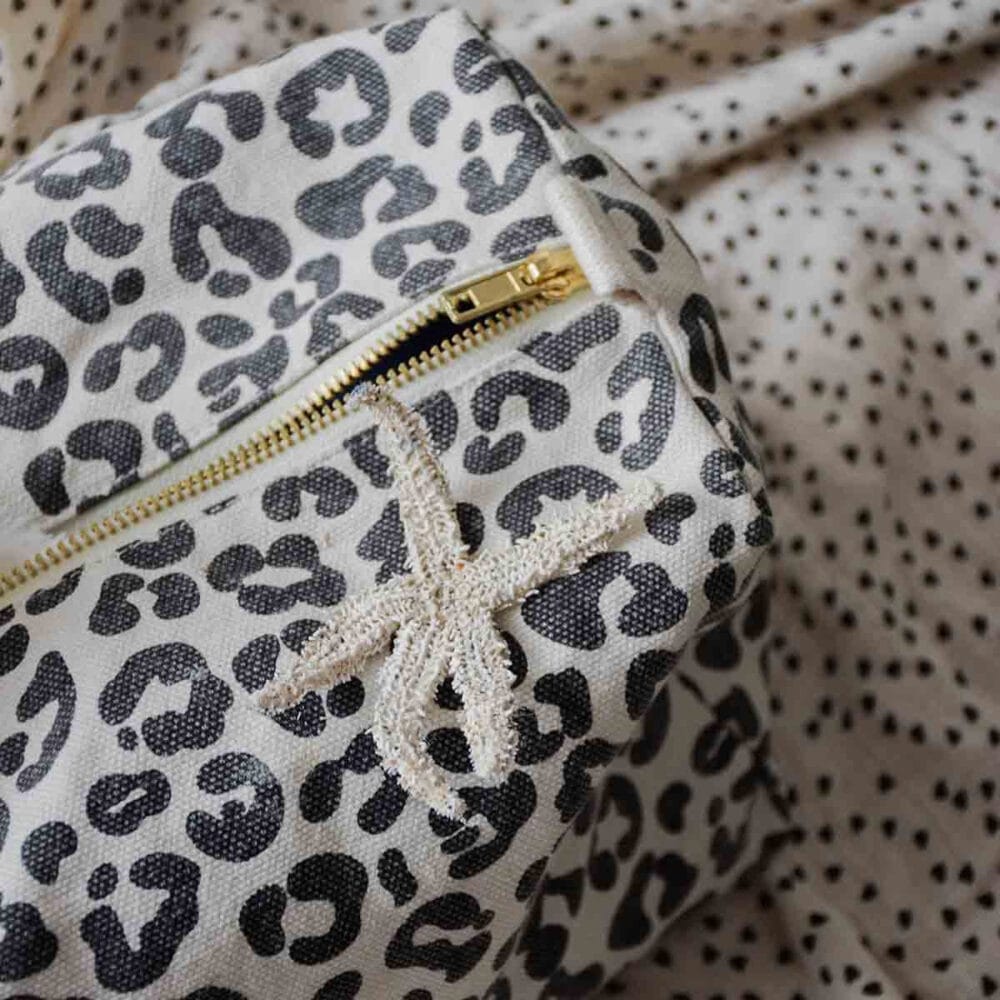 Trousse De Toilette Vic Imprime Graou Greige E2d57276 80c6 4a4e B9f6 63a3465e04c81 E1727169484490.jpg