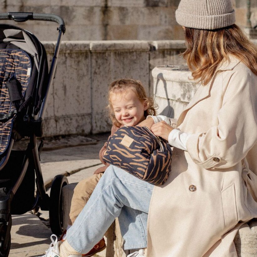 Hyde Park Waterproof Vanity Case 3.jpg