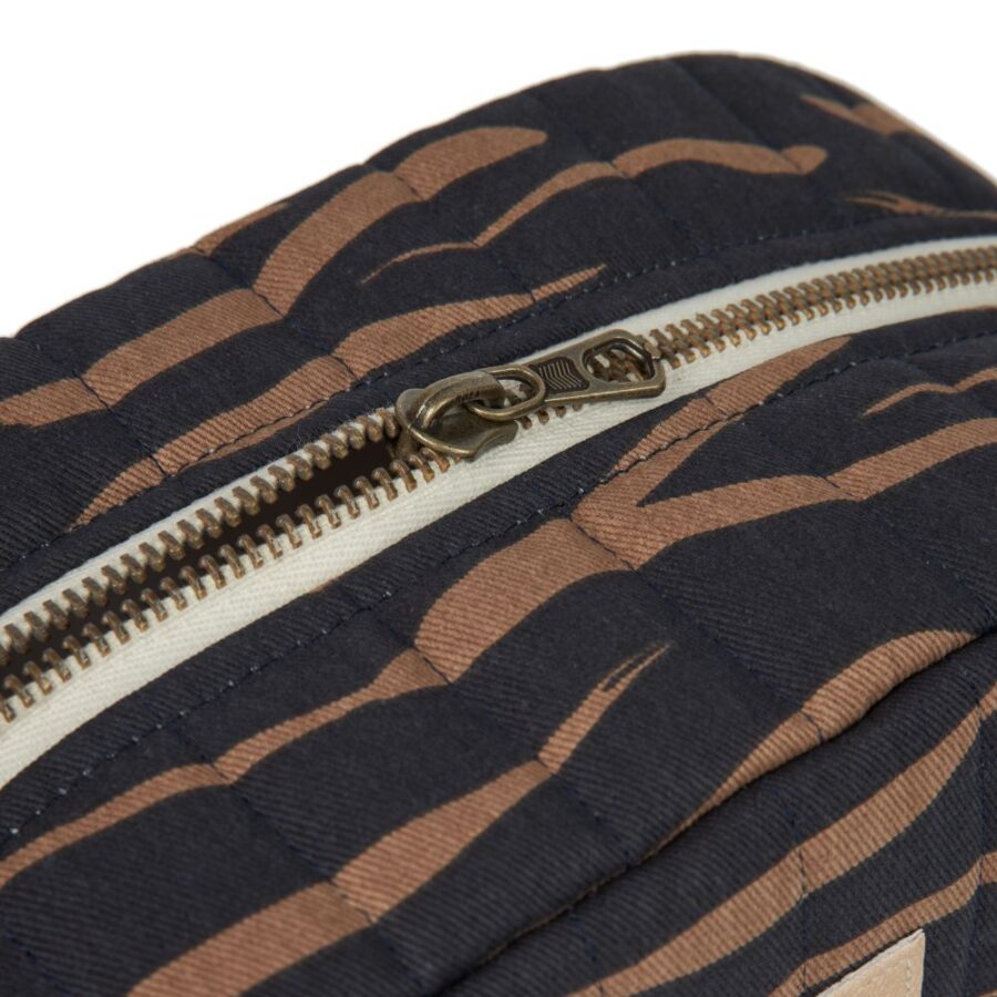 Hyde Park Waterproof Vanity Case 4.jpg