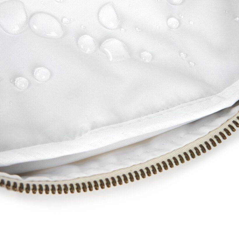 Hyde Park Waterproof Vanity Case 5.jpg