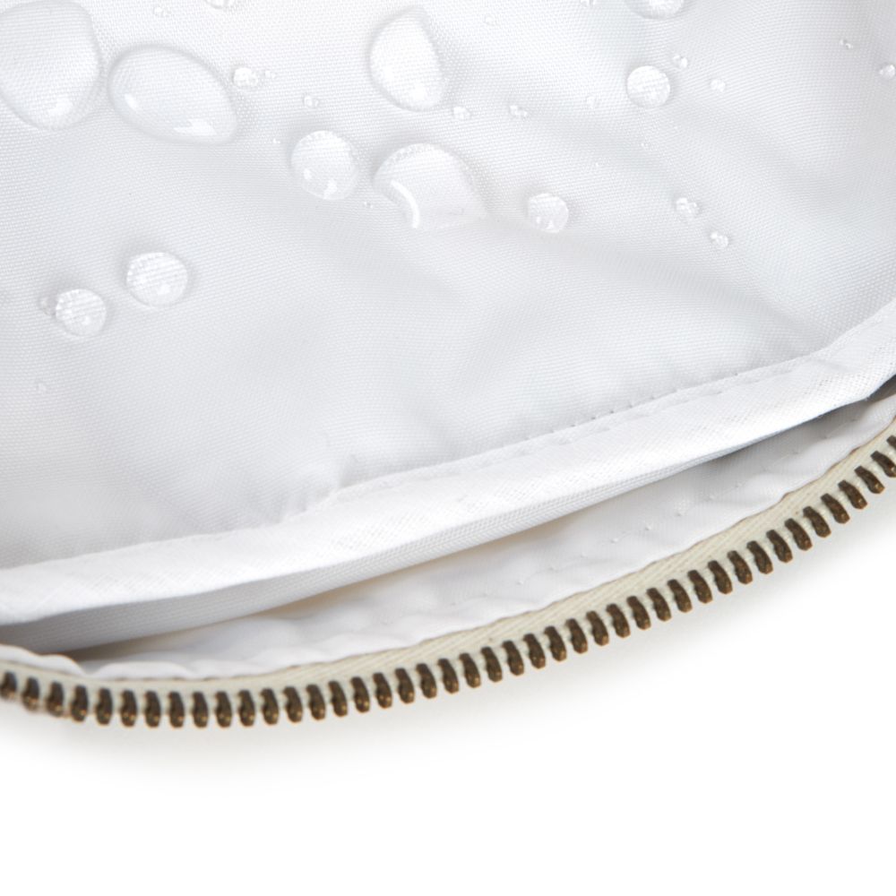 Hyde Park Waterproof Vanity Case 5.jpg