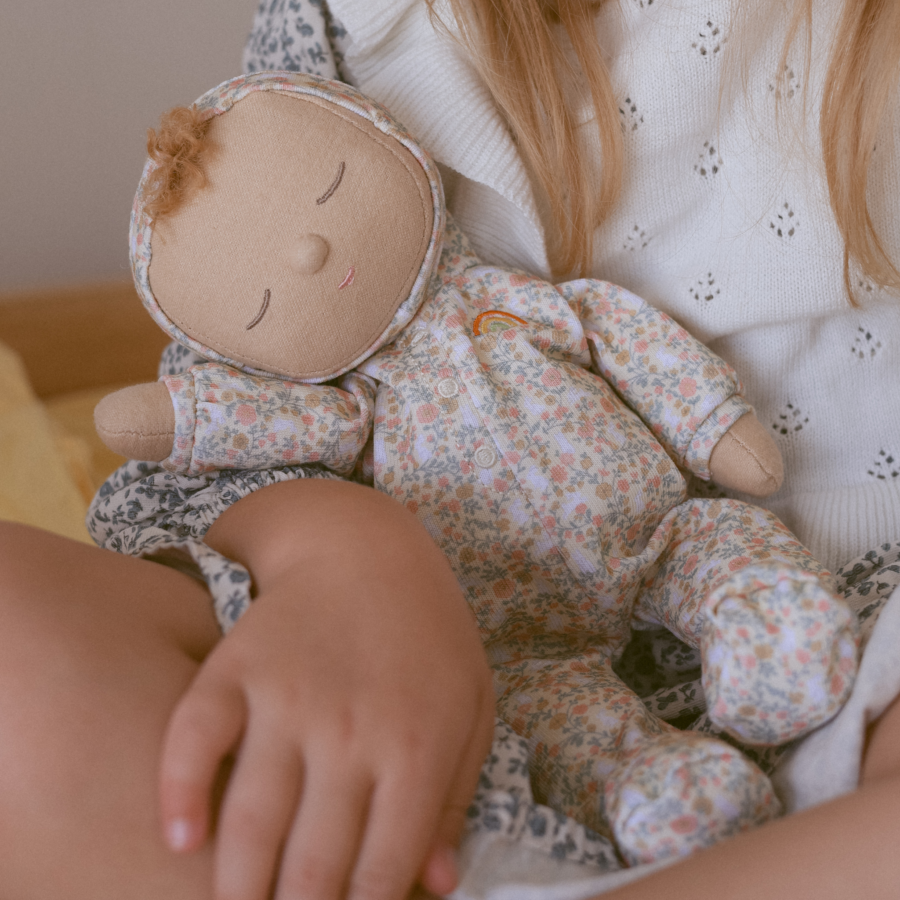 Dozy Dinkum Custard Garden Floral5.png