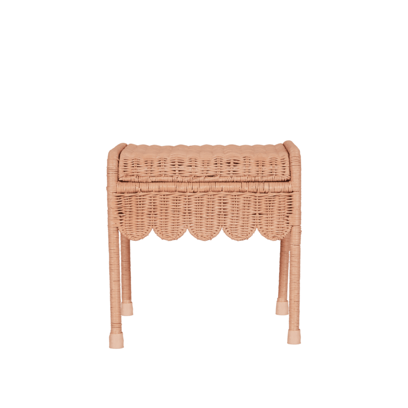 Petal Storie Stool Seashell Pink1.png