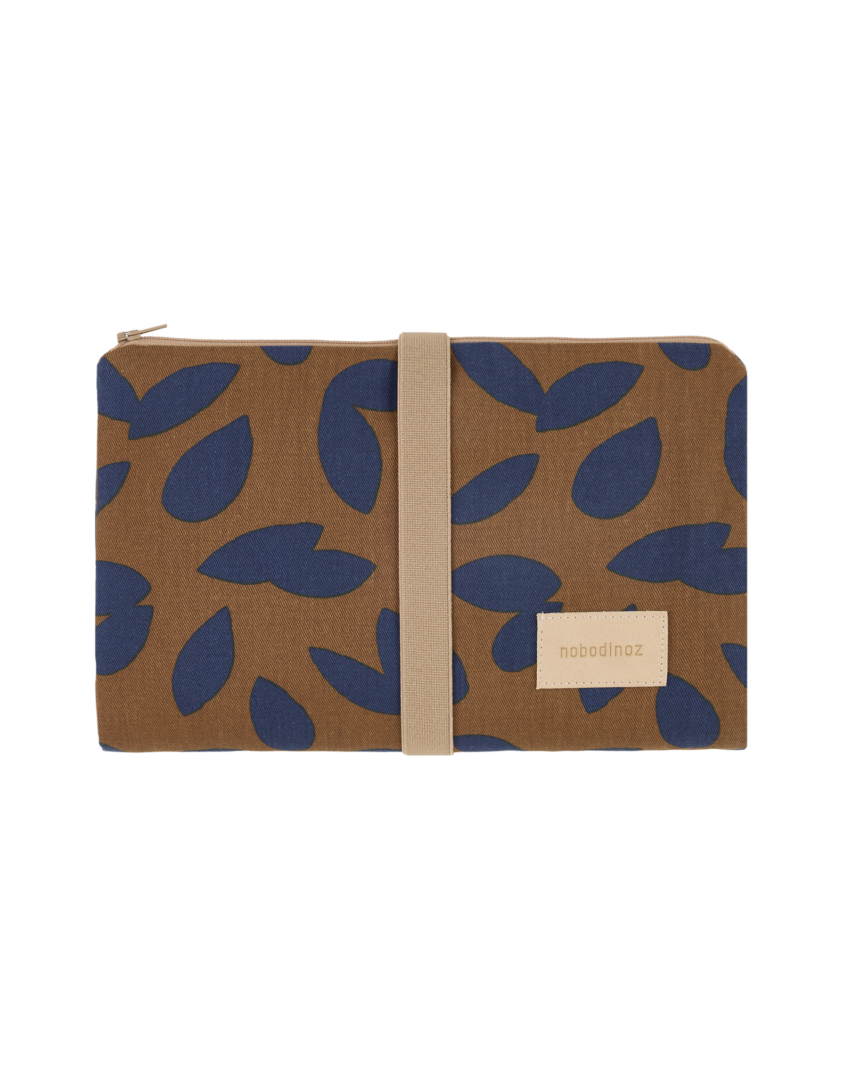 Hyde Park Changing Pad Blue Leaves Nobodinoz 1 Hyde Park Changing Pad Blue Leaves Nobodinoz 1