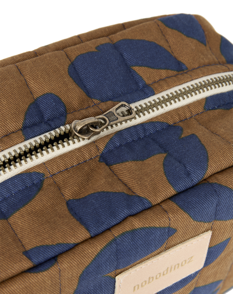 Hyde Park Vanity Case Blue Leaves Nobodinoz 4