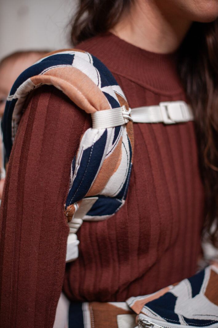 Mama Hangs Porte Bébé Carry&bloom Jacquard Earth 0940 Mama Hangs Porte Bébé Carry&bloom Jacquard Earth 0940