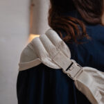 Mama Hangs Porte Bambin Carry & Walk Palm Ecru 0288 Mama Hangs Porte Bambin Carry & Walk Palm Ecru 0288