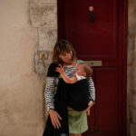 Mama Hangs Porte Bébé Physiologique Sling Noir 4