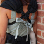 Mama Hangs Porte Bébé Carry&bloom Palm Noir 0547 Mama Hangs Porte Bébé Carry&bloom Palm Noir 0547