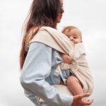 Mama Hangs Porte Bébé Ergonomique Carry&bloom Jacquard Palm Ecru 824 1236 0 Mama Hangs Porte Bébé Ergonomique Carry&bloom Jacquard Palm Ecru 824 1236 0