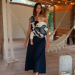 Mama Hangs Porte Bambin Carry & Walk Indigo 1391 Mama Hangs Porte Bambin Carry & Walk Indigo 1391