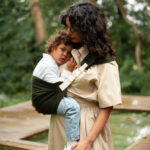 Mama Hangs Porte Bambin Carry & Walk Olive Ecru 1772