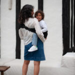 Mama Hangs Porte Bambin Carry & Walk Palm Noir 1974 Mama Hangs Porte Bambin Carry & Walk Palm Noir 1974