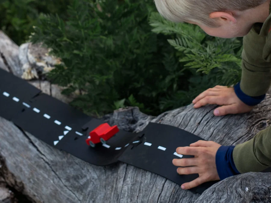 Waytoplay Back And Forth Car Red 2outdoorplaytreeroadcar.jpg Waytoplay Back And Forth Car Red 2outdoorplaytreeroadcar.jpg